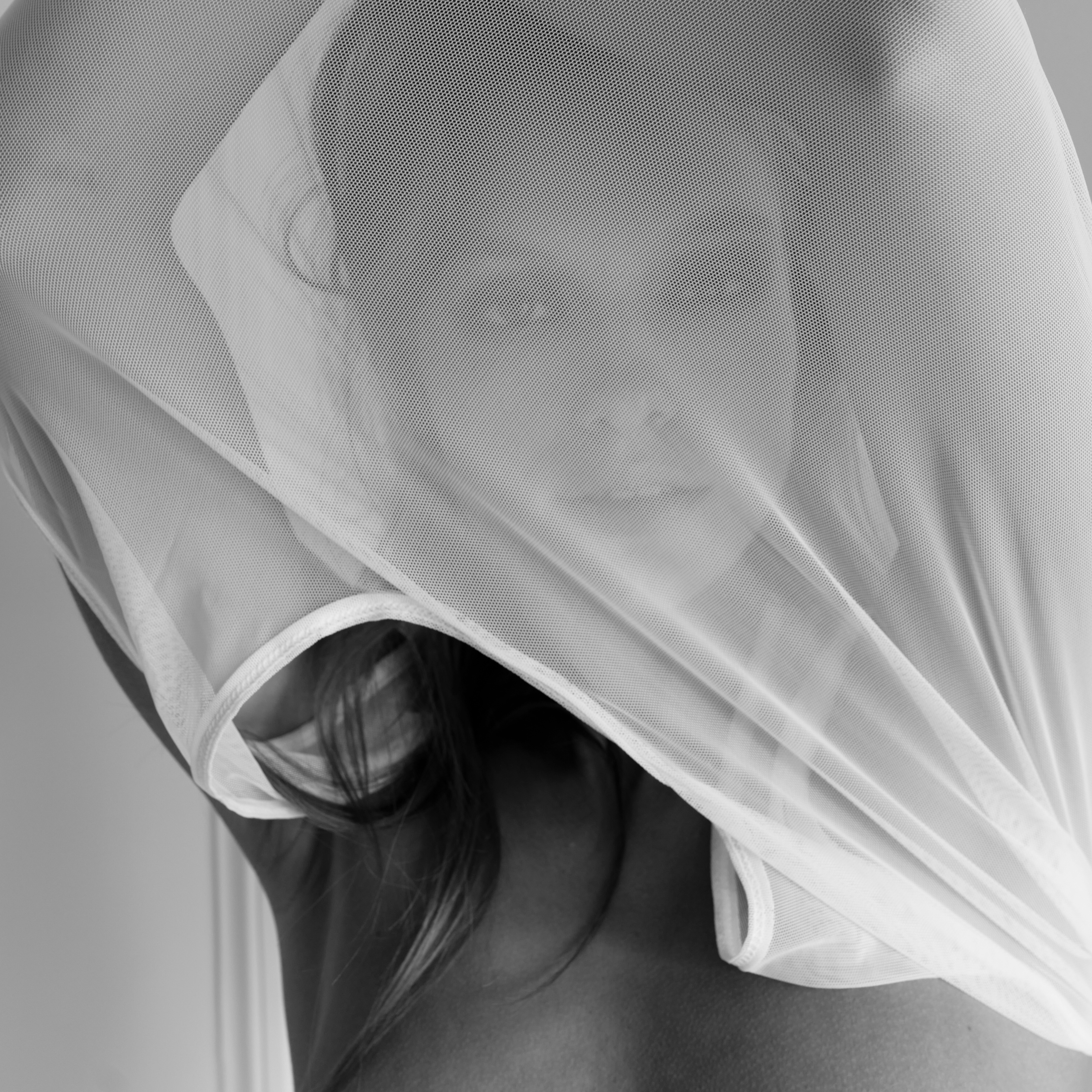 WHITE ALIZE SHEER RELAX TOP