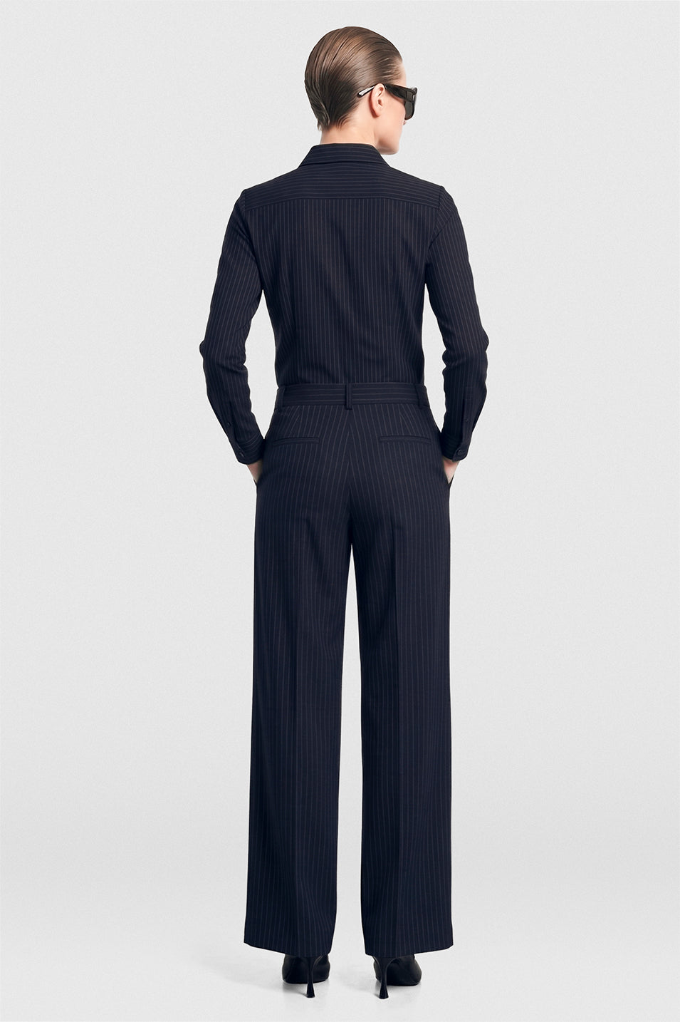 Pantalón Victoria, azul marino con rayas delgadas