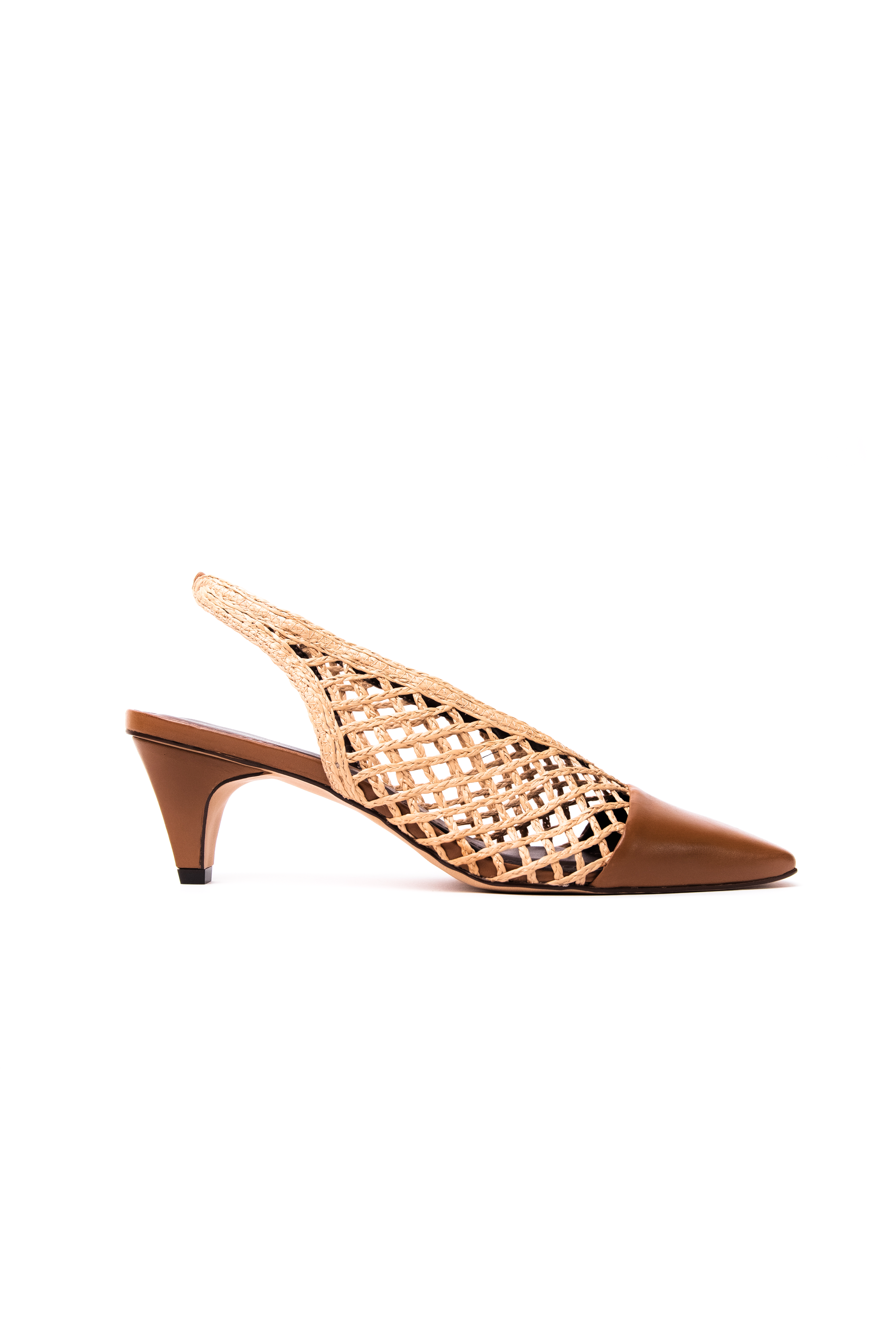 Zapato Agathe Cuero Trenzado Caramelo