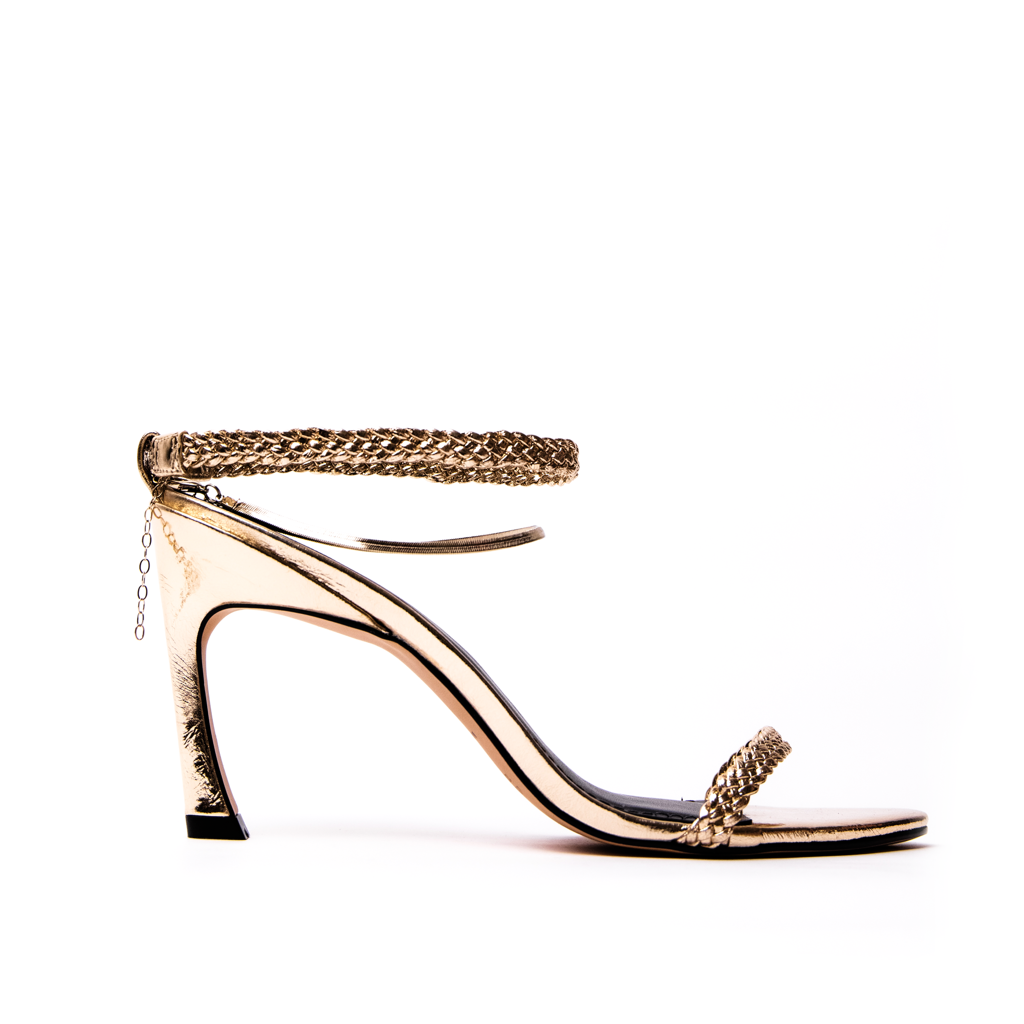 Zapato Chloe Cuero Dorado