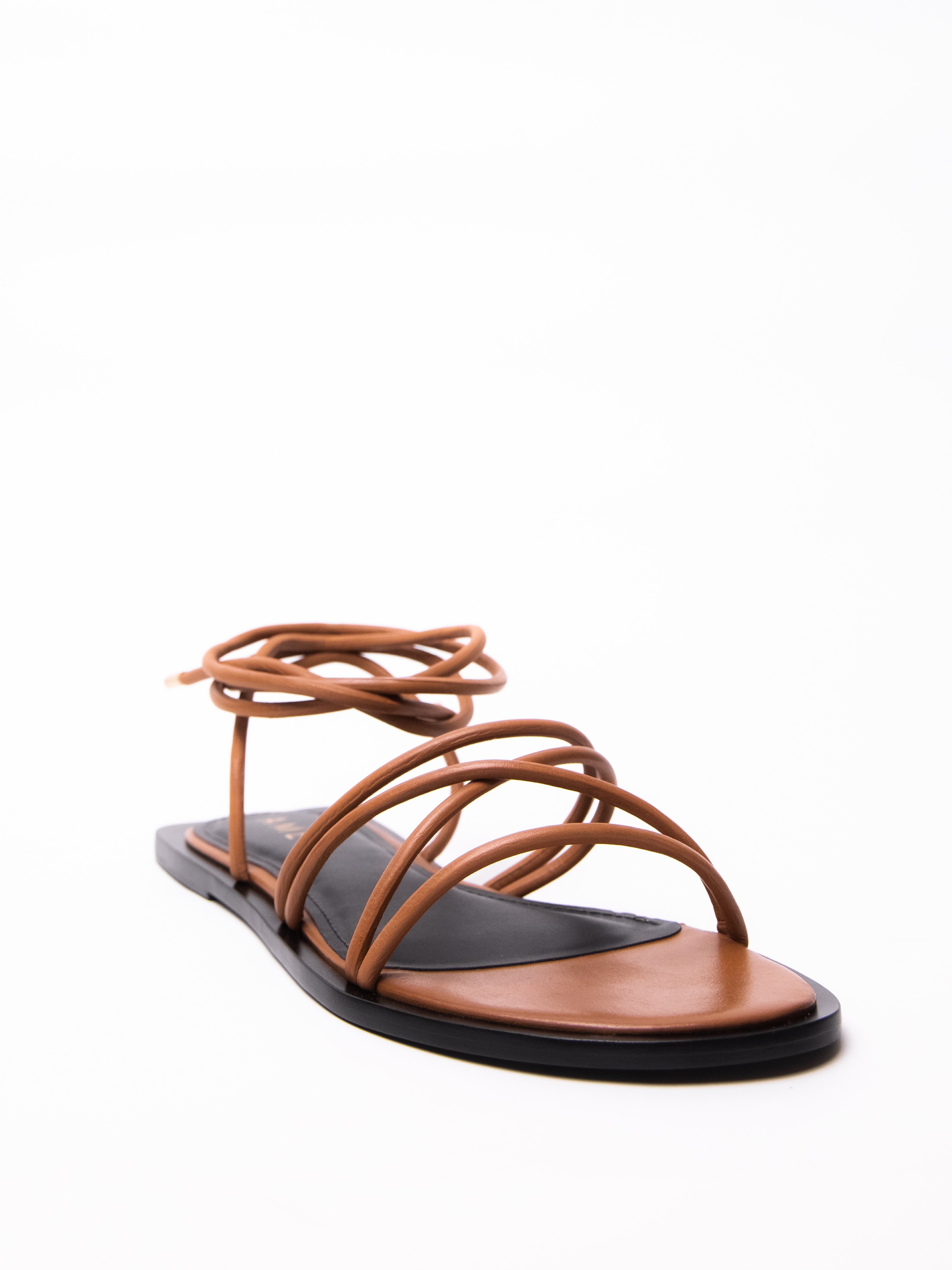 Zapato Claudine Cuero Trenzado Caramelo