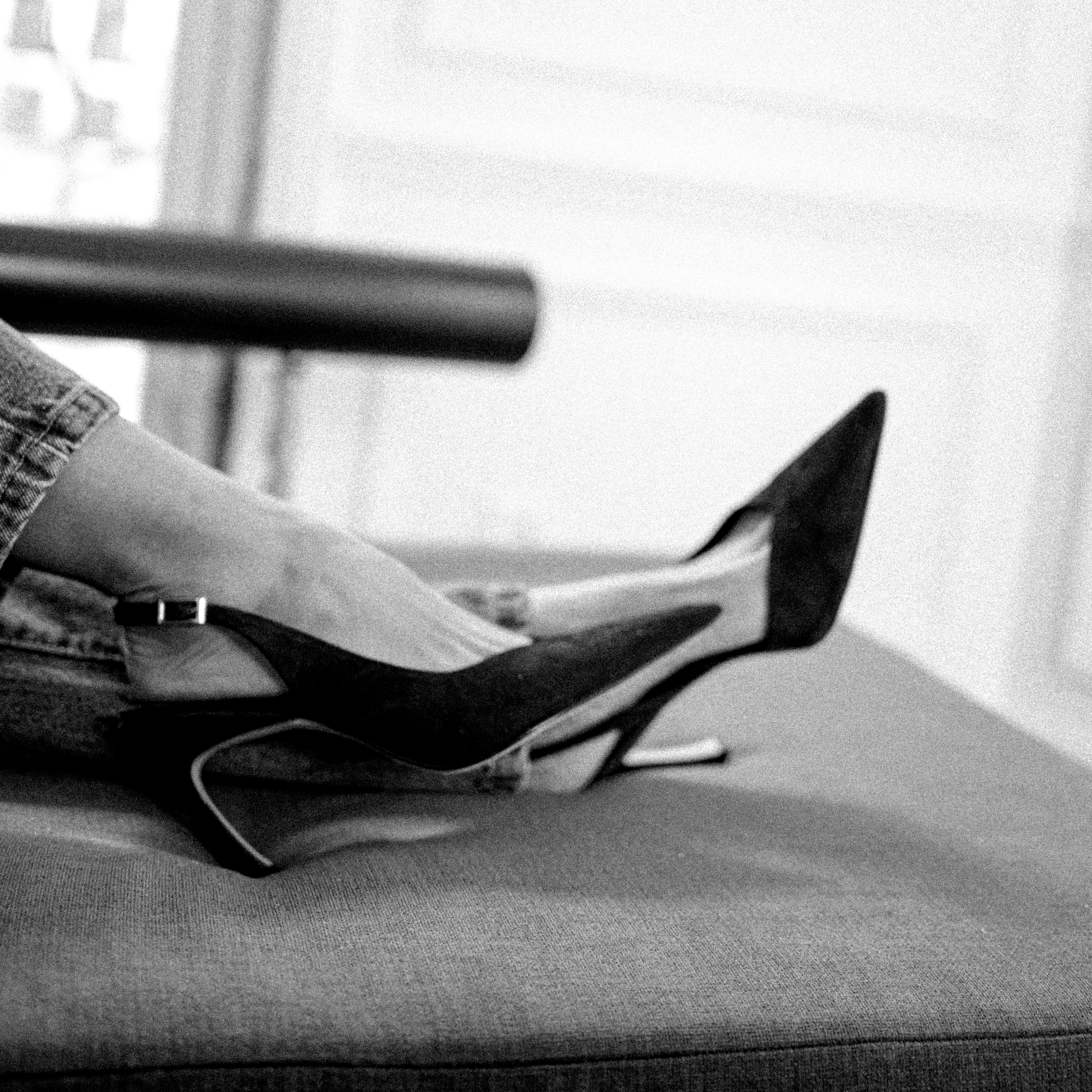 Zapato Amelie Cuero Gamuza Negro