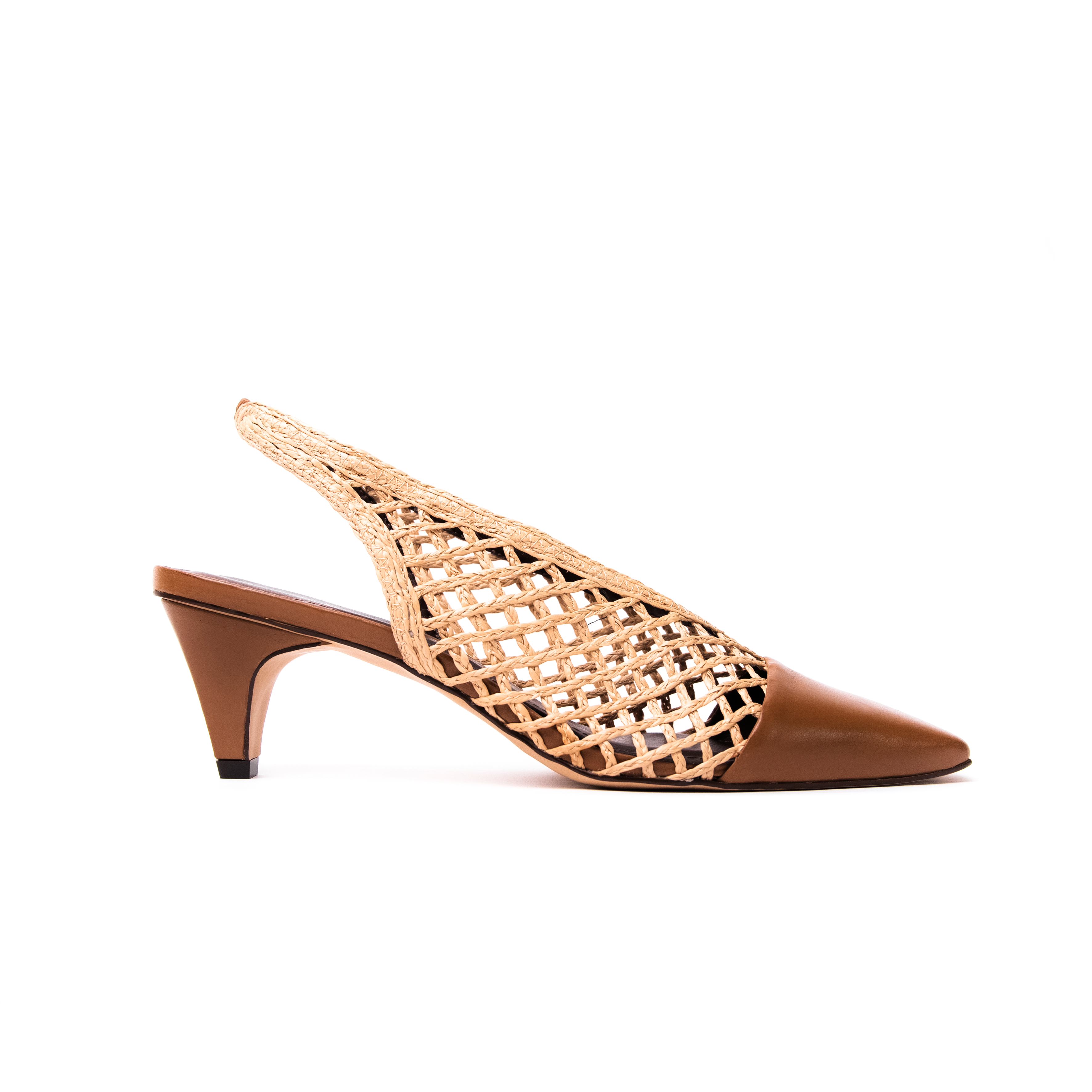 Zapato Agathe Cuero Trenzado Caramelo