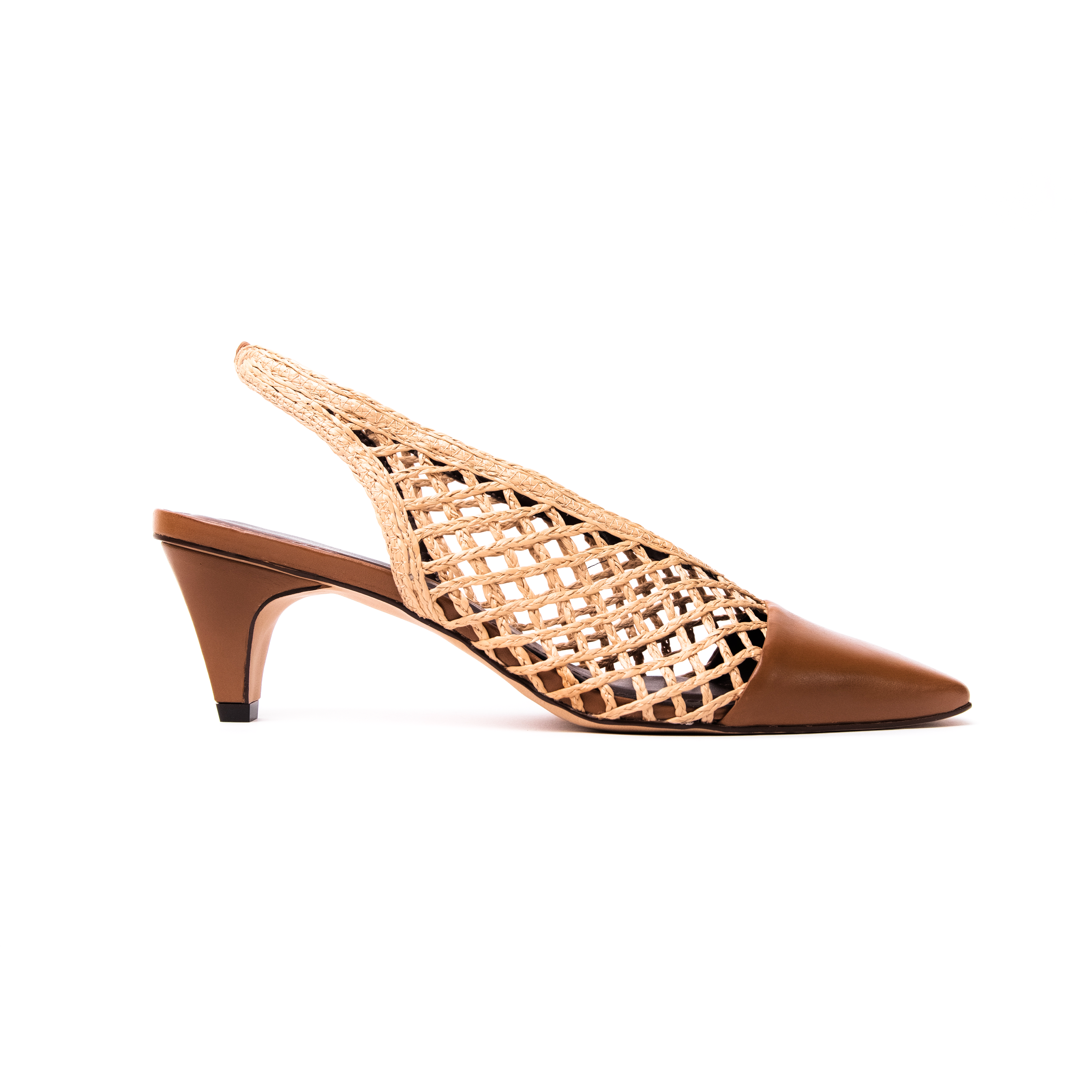 Zapato Agathe Cuero Trenzado Caramelo