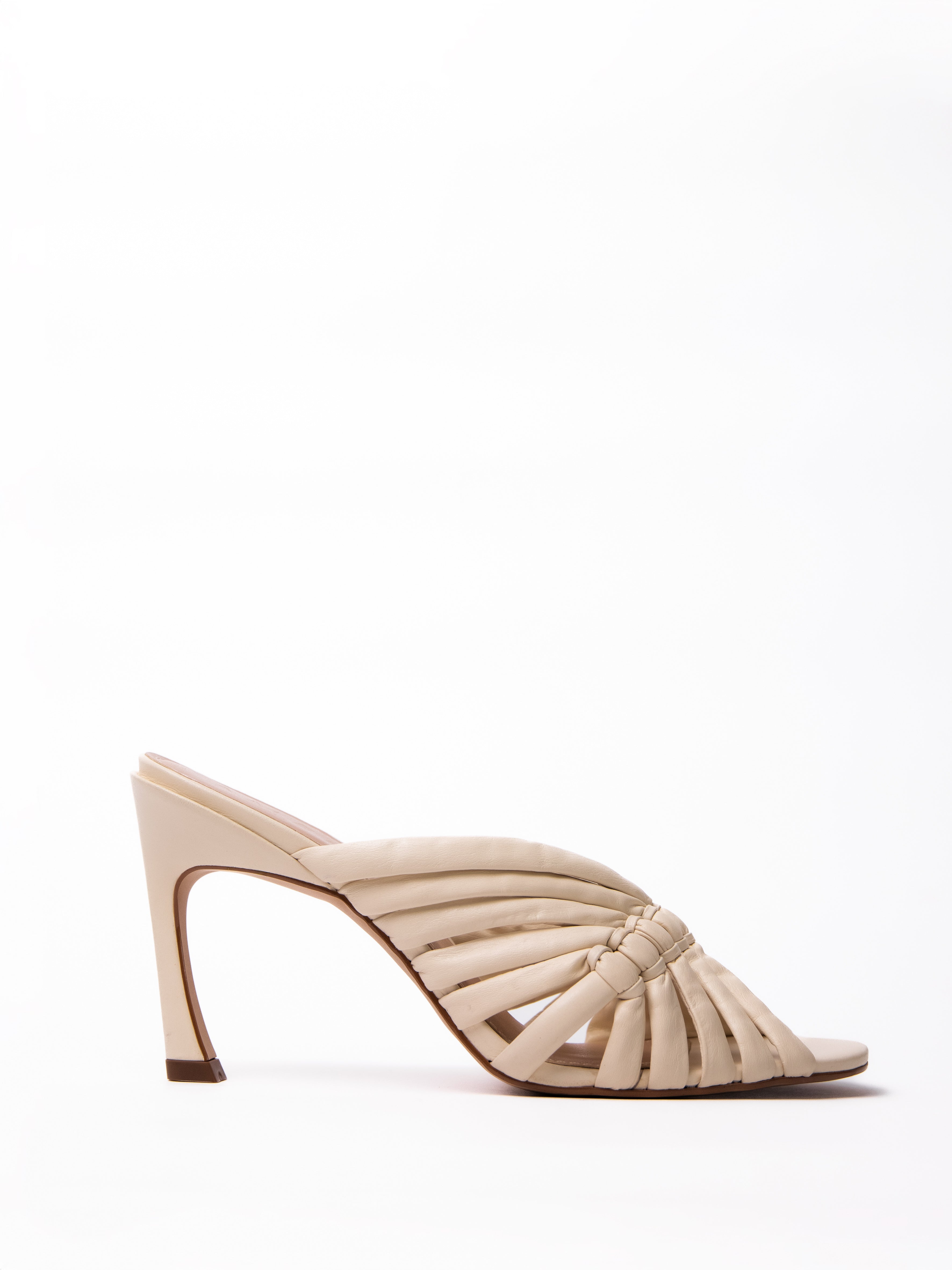 Zapato Coralie Cuero Napa Mantequilla