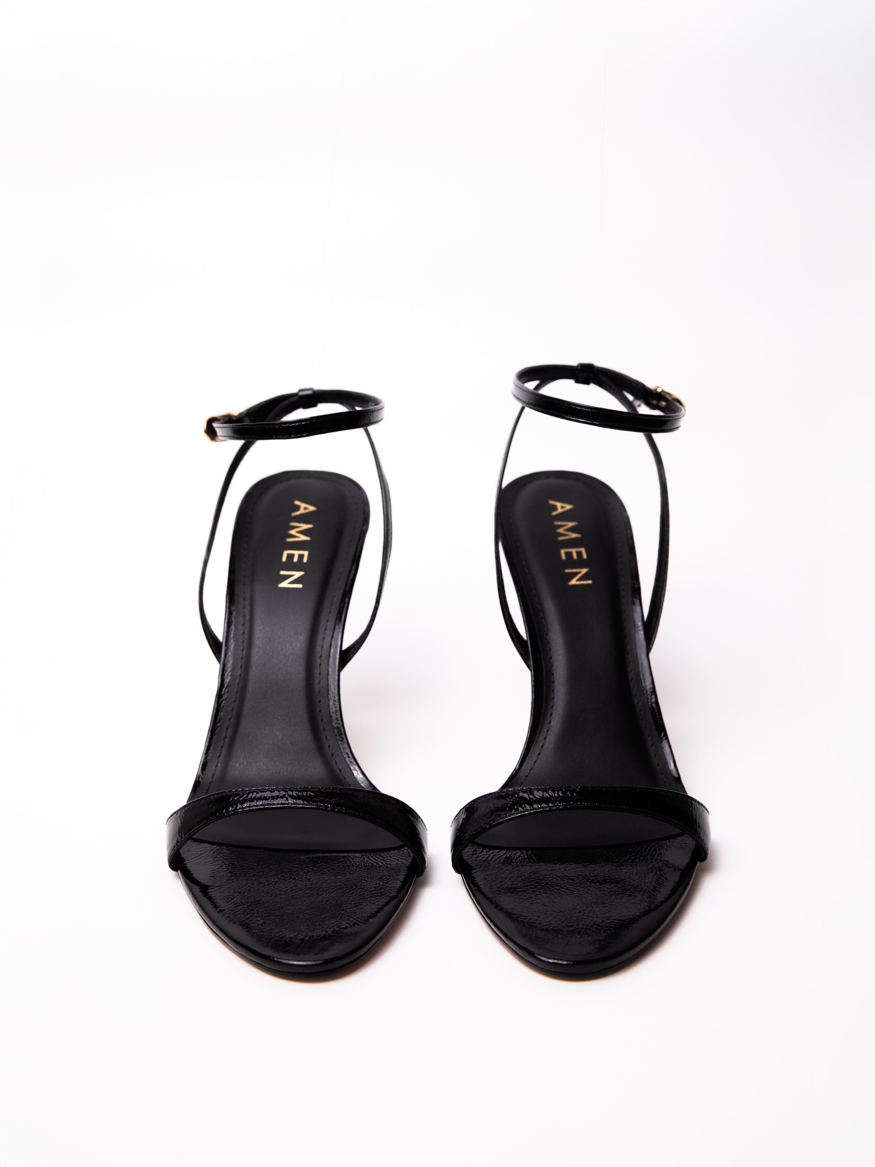 Zapato Anais Cuero Acharolado Negro