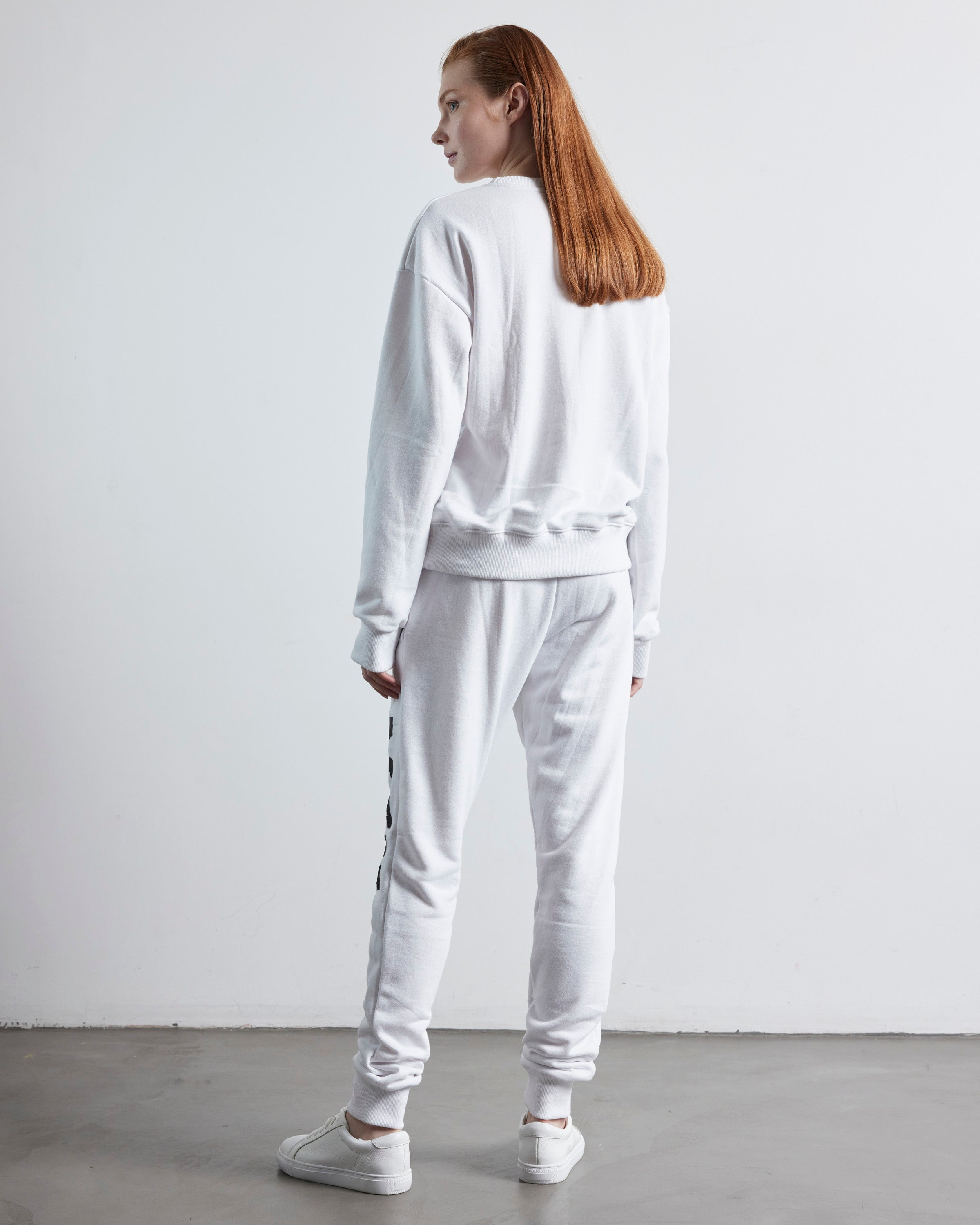 STELLA JOGGER & SWEATSHIRT