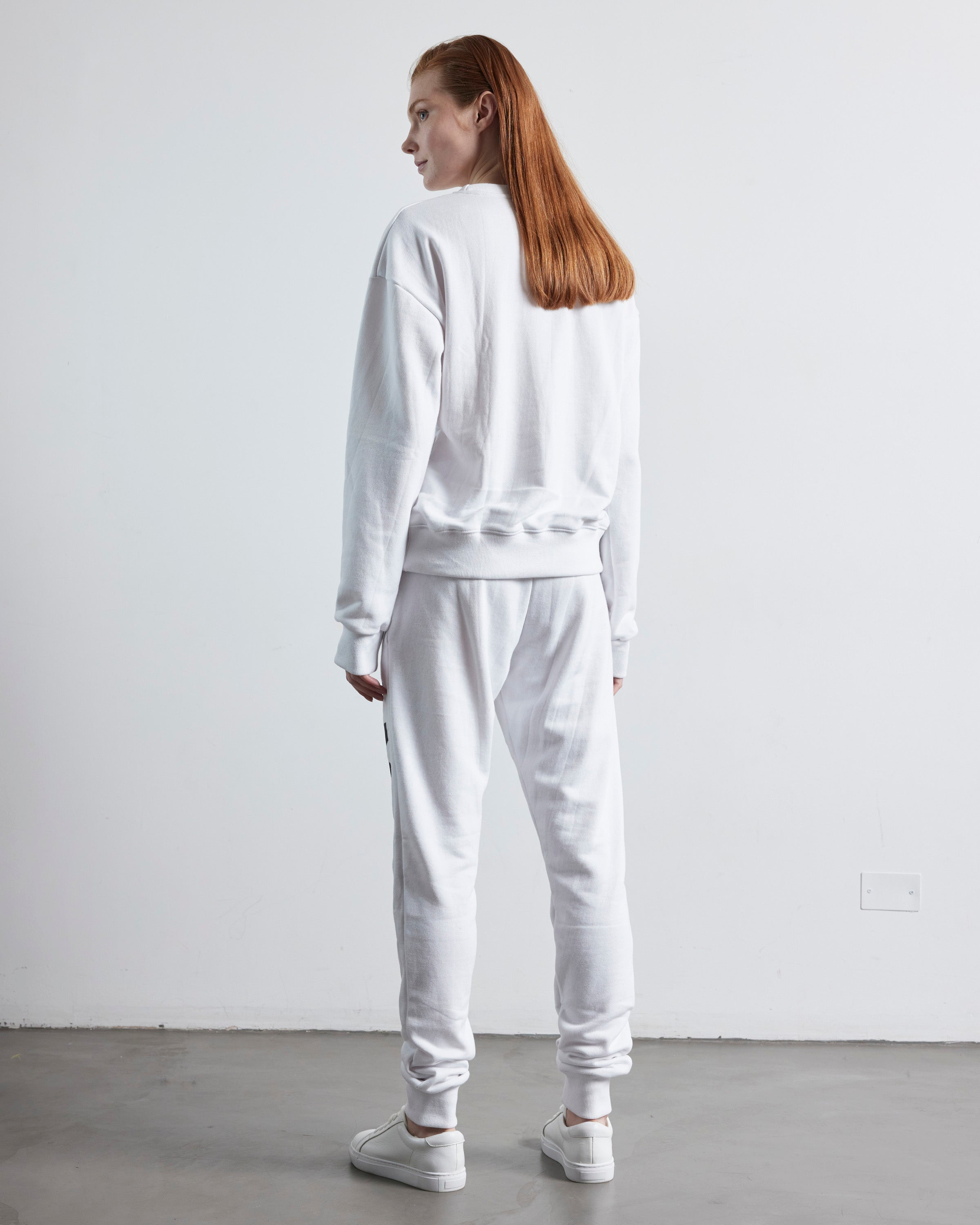 STELLA JOGGER & SWEATSHIRT